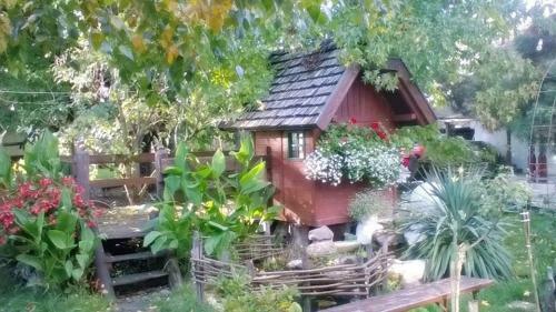 Posada Preno?i?te Zlatni Klas Otrovanec