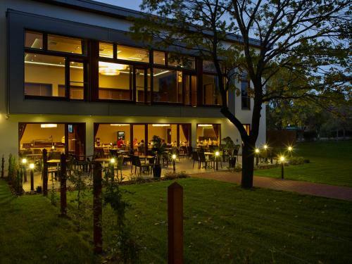 Barack Thermal Hotel And Spa