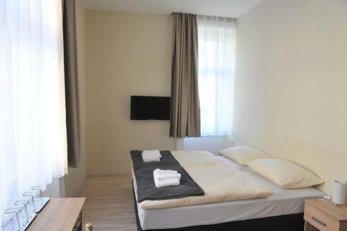 Hostal Piros Arany Panzi� Kalocsa