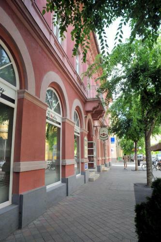 Hostal Piros Arany Panzi� Kalocsa