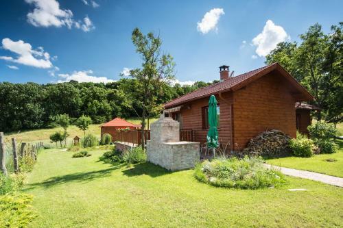 Hostal Vadmacska Vad�sz �s Vend�gh�z