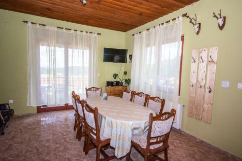 Hostal Vadmacska Vad�sz �s Vend�gh�z