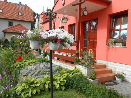 Hostal Aranyes? Vend�gh�z Csorbai