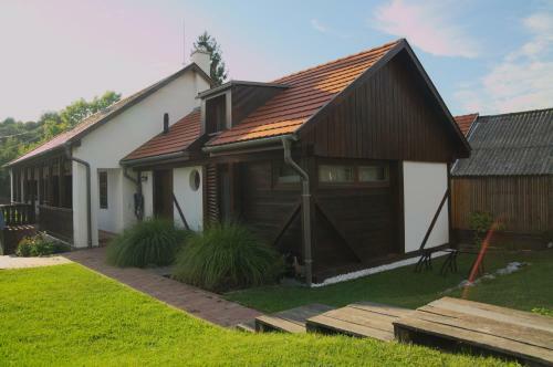 Hostal Frukt�rium Vend�gh�z