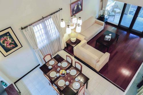 Apartamentos Whiz Residence Darmo Harapan Surabaya