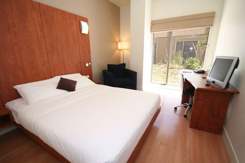 Hotel Ramada Encore Dandenong