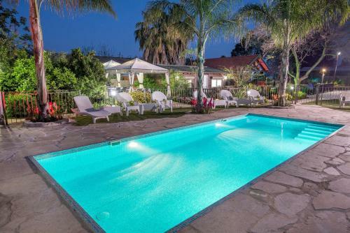 Hotel Song Of Galilee