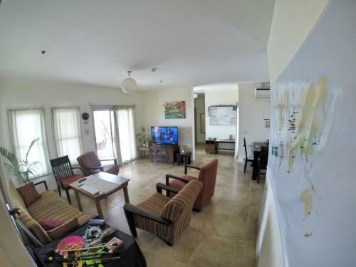 Hostal Freedom Guesthouse