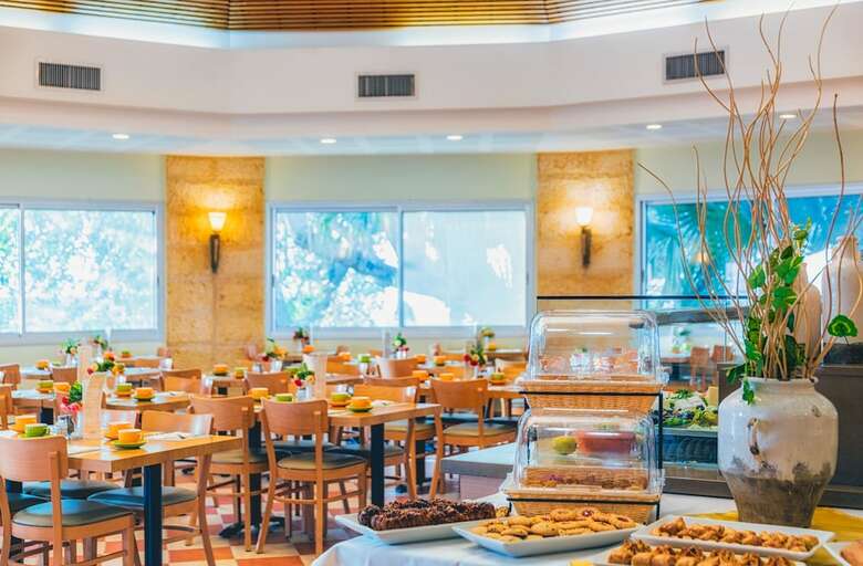 Ein Gedi Kibbutz Hotel