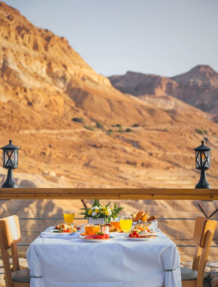 Ein Gedi Kibbutz Hotel