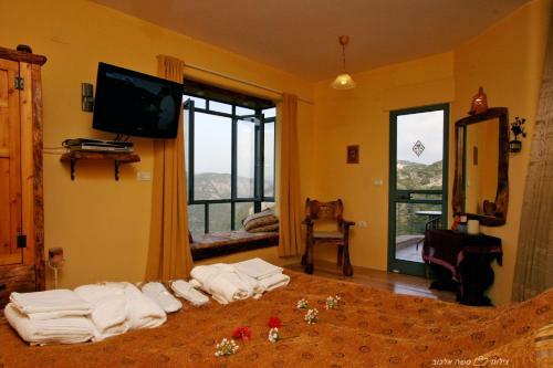 Lodge Emerald Suite
