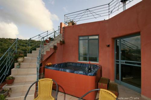 Lodge Emerald Suite
