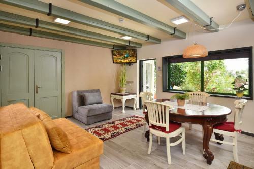 Lodge Out Of Africa Resort