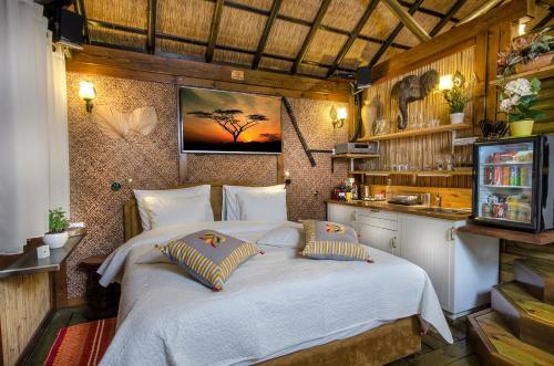 Lodge Out Of Africa Resort