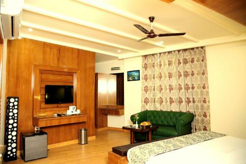 Hotel Grand Sharan