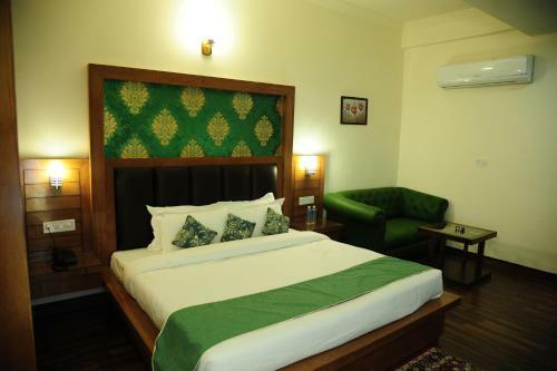 Hotel Grand Sharan