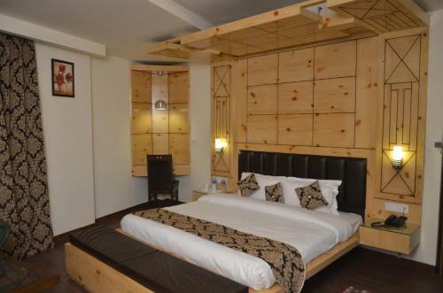 Hotel Grand Sharan