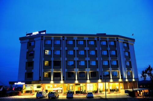 Hotel Grand Sharan