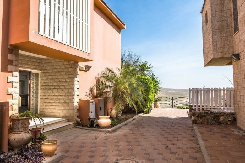 Villa Adi In The Desert