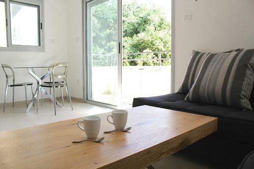 Apartamento By31 Central-modern-balcony-bugrashov Beach