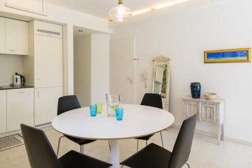 Apartamento Neve Tzedek Cute Penthouse With Parking