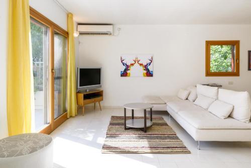 Apartamento Neve Tzedek Cute Penthouse With Parking