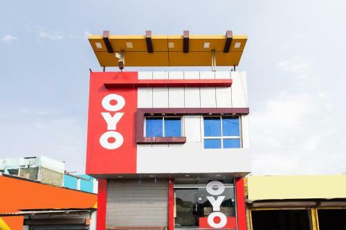 Hotel Oyo 27755 Samrat