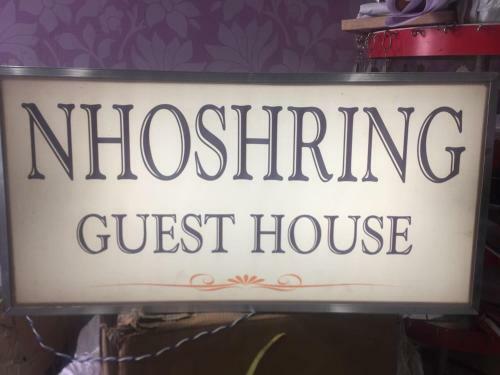 Hostal Nhoshring Guest House