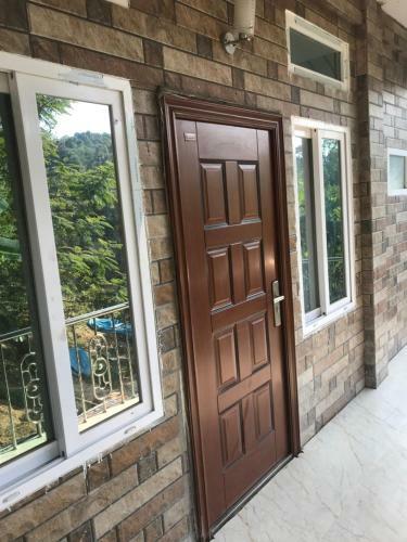 Hostal Nhoshring Guest House