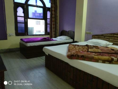 Hotel Surbhi Palace