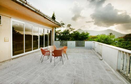 Villa Serene By Vista Rooms