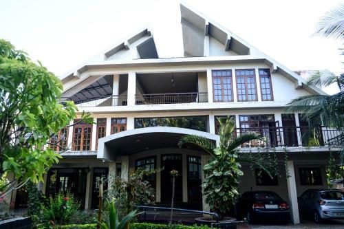 Luxury Villa With A Private Landscaped Garden