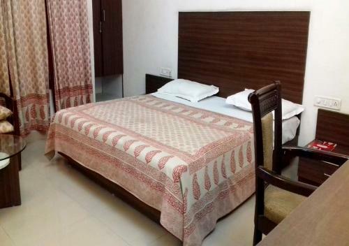 Hotel Mpt Highway Treat, Mandsaur