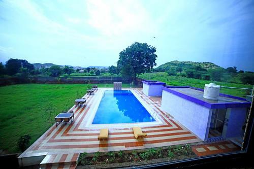 Hotel Dreams Resort Udaipur