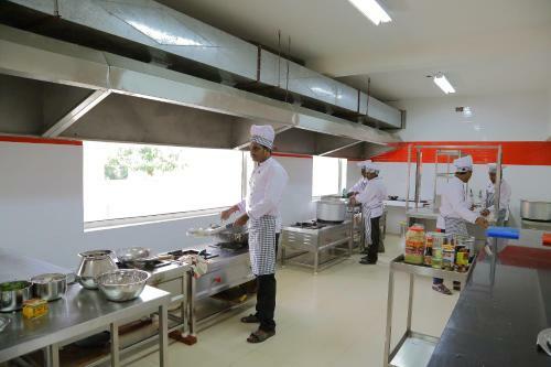 Hotel Celebrity Resort Coimbatore