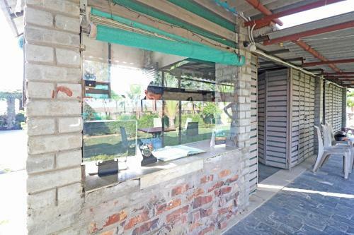 Hotel Oyo 29996 Samriddhi Highway Inn