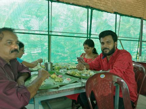 Agroturismo Pranavam Munroe Verdure