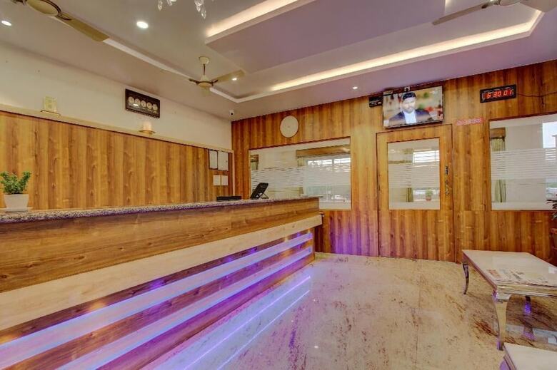 Hotel Ambika International Byndoor