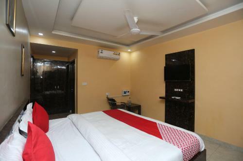 Oyo 26803 Hotel City Inn