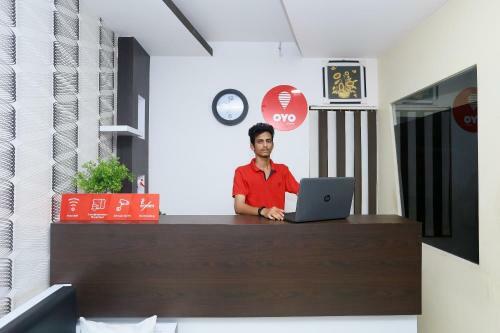 Hotel Oyo 22281 Reem Residency