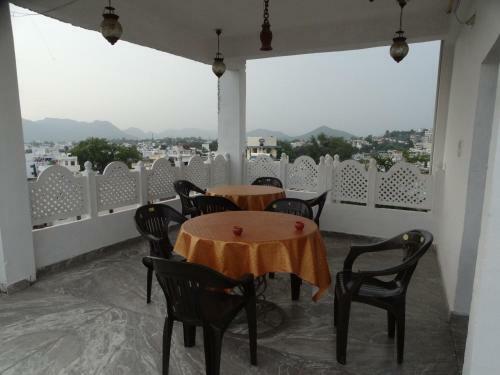 Hotel Gharaunda Guest House