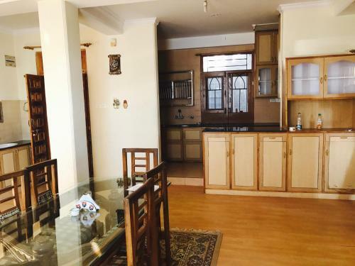 Ridgeview Homestay Near Lakkar Bazar