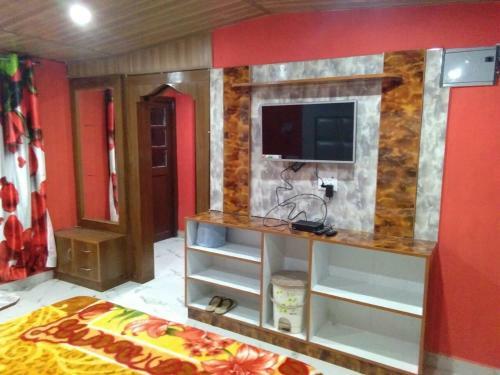 Ridgeview Homestay Near Lakkar Bazar