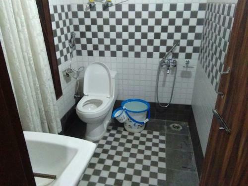 Ridgeview Homestay Near Lakkar Bazar