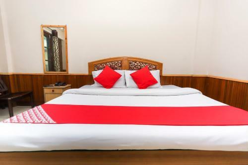 Hotel Oyo 60812 Ocimum Palace