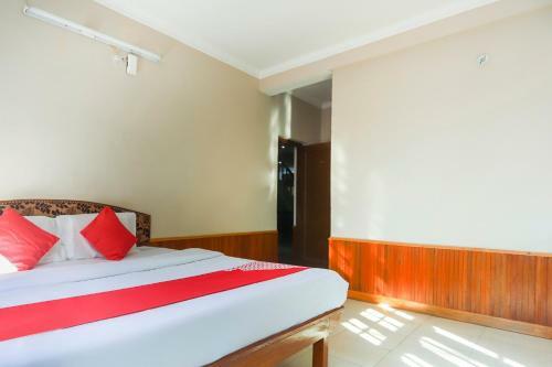 Hotel Oyo 60812 Ocimum Palace