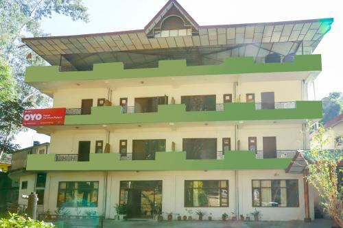 Hotel Oyo 60812 Ocimum Palace