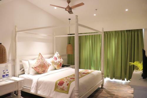 Hotel Swosti Chilika Resort