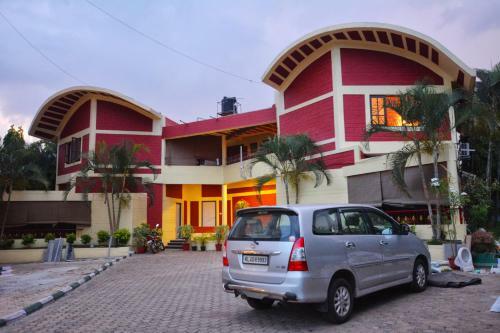 Hotel Grand Maurya And Resorts