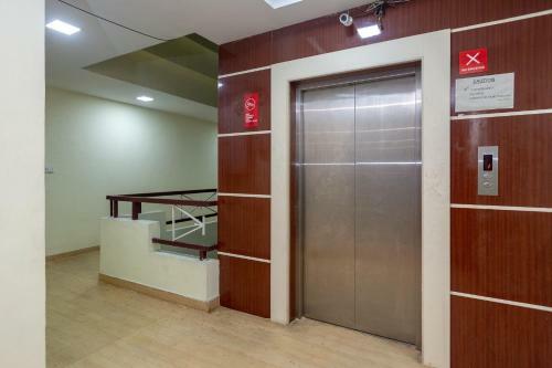 Hotel Oyo 23687 Kumaran Millennium Residency